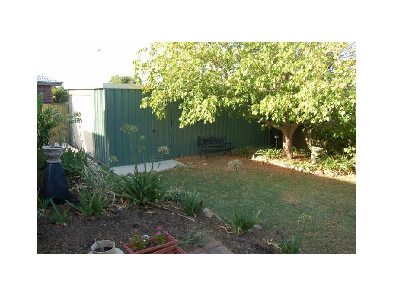 3 Warburton Drive, Woodcroft SA 5162