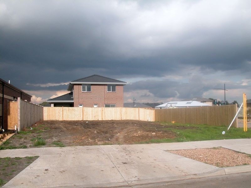 18 Stonegate Drive, Epping VIC 3076