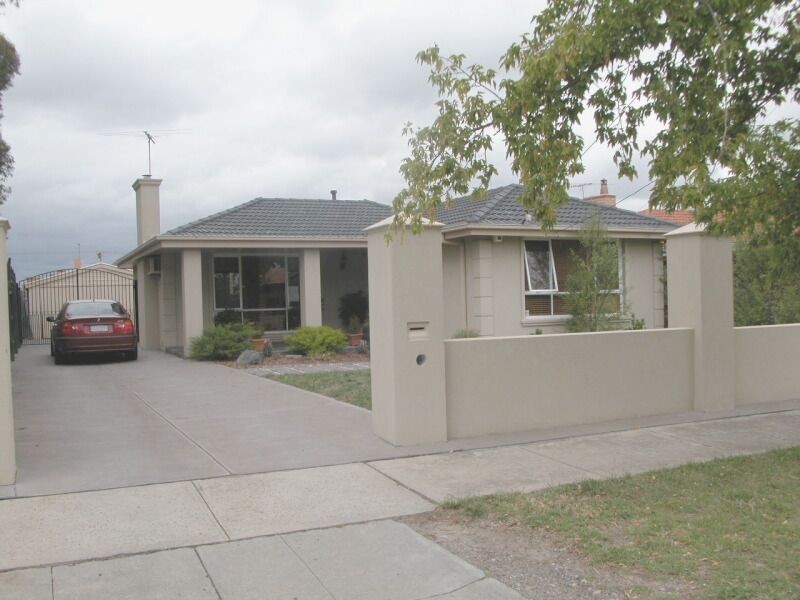 14 Oulton Street, Fawkner VIC 3060
