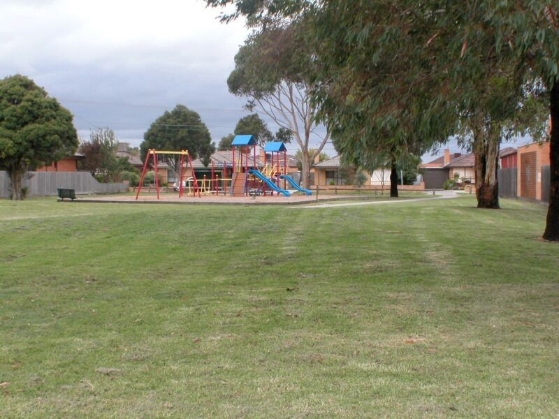 14 Oulton Street, Fawkner VIC 3060