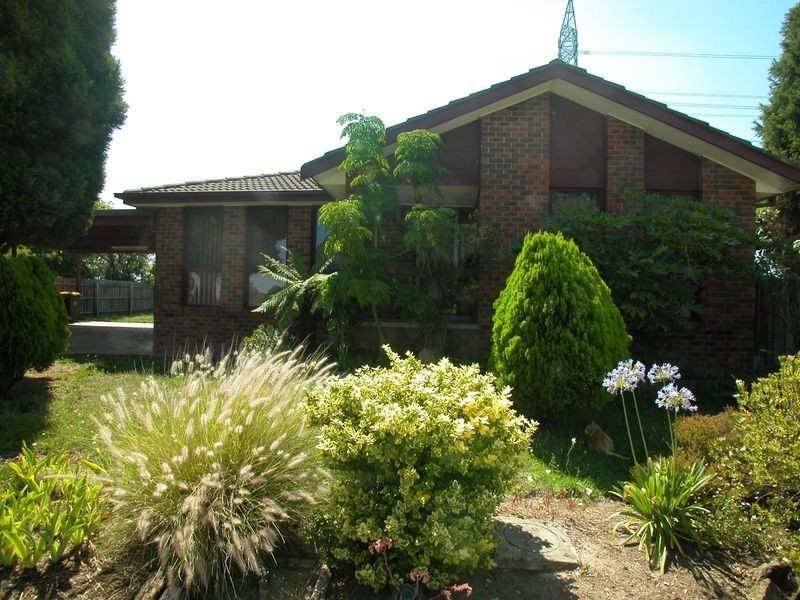 7 Whitfield Court, Mill Park VIC 3082