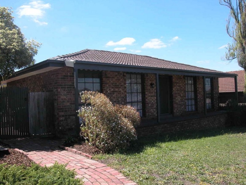 6 Mockridge Drive, Mill Park VIC 3082