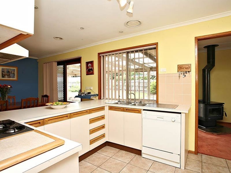 2 Orsett Court, Mill Park VIC 3082