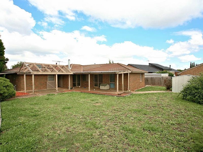 2 Orsett Court, Mill Park VIC 3082