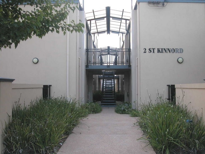 11/2 St. Kinnord Street, Essendon VIC 3040