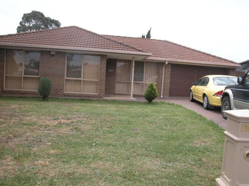 6 Royston Close, Mill Park VIC 3082
