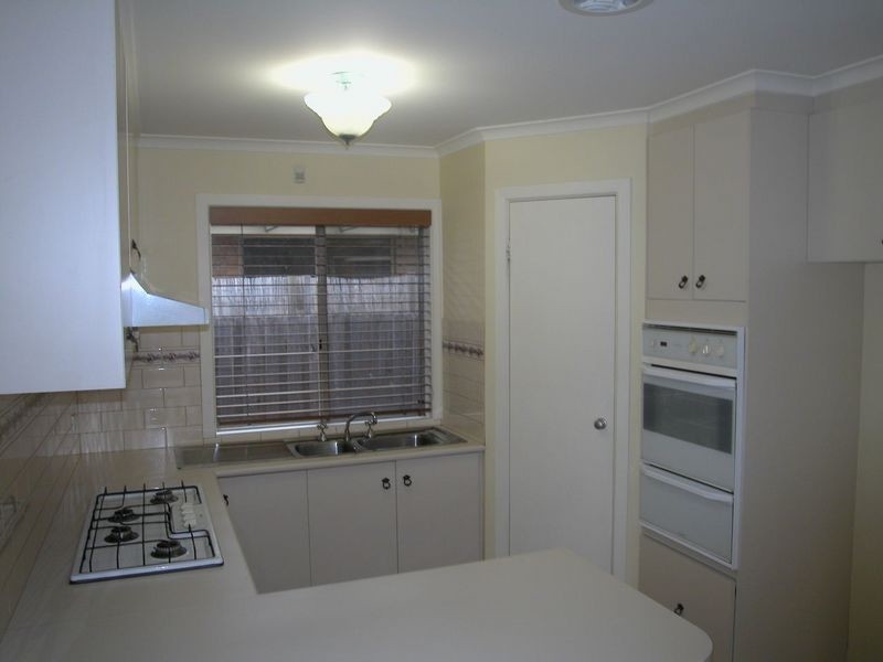 10 Border Drive, Mill Park VIC 3082