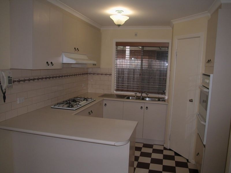 10 Border Drive, Mill Park VIC 3082