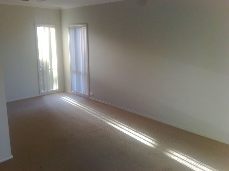 13 Poppy Drive, South Morang VIC 3752