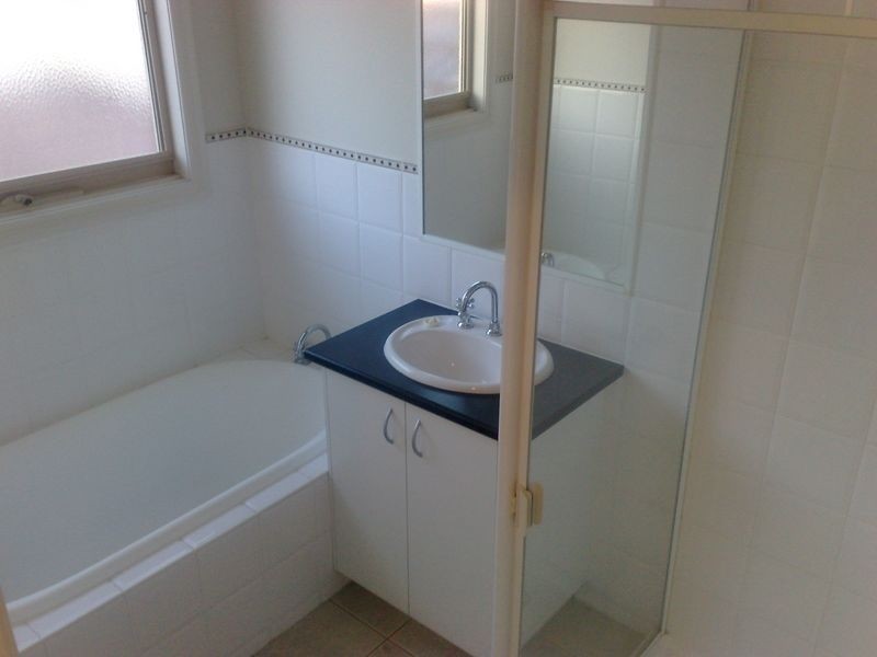 13 Poppy Drive, South Morang VIC 3752