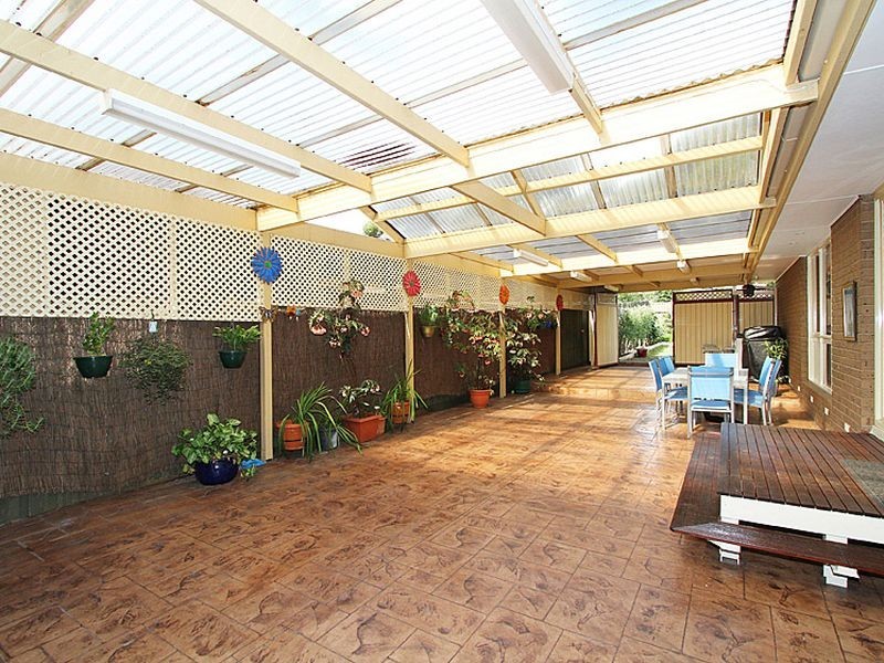 39 Streeton Circuit, Mill Park VIC 3082