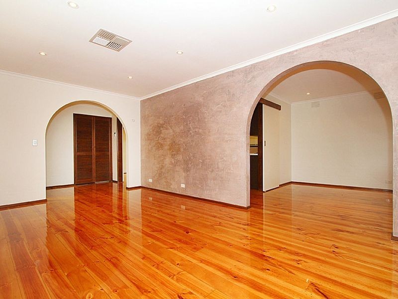 1 Springfield Court, Mill Park VIC 3082