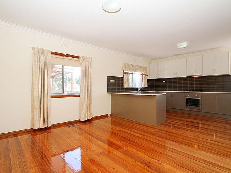 11 Nutwood Street, Reservoir VIC 3073