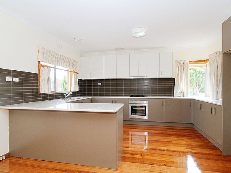 11 Nutwood Street, Reservoir VIC 3073