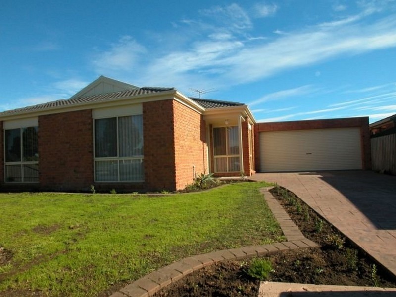 122 Manning Clarke Road, Mill Park VIC 3082