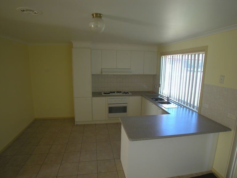 122 Manning Clarke Road, Mill Park VIC 3082