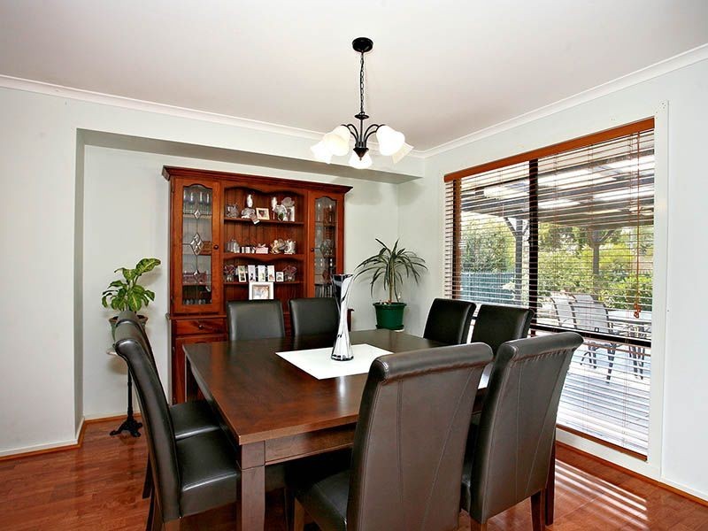 44 Teatree Drive, South Morang VIC 3752