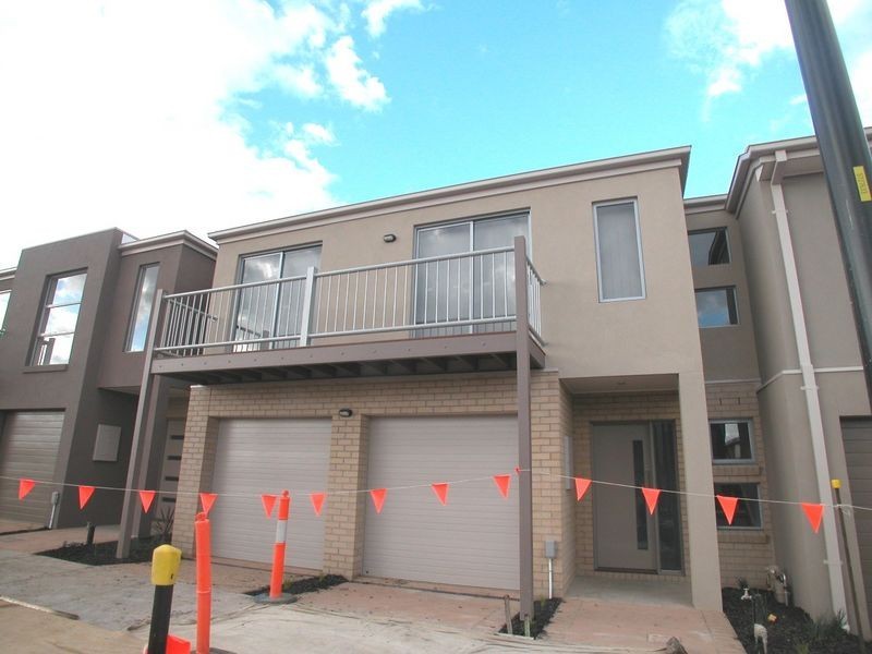 8 Antigua Walk, Epping VIC 3076