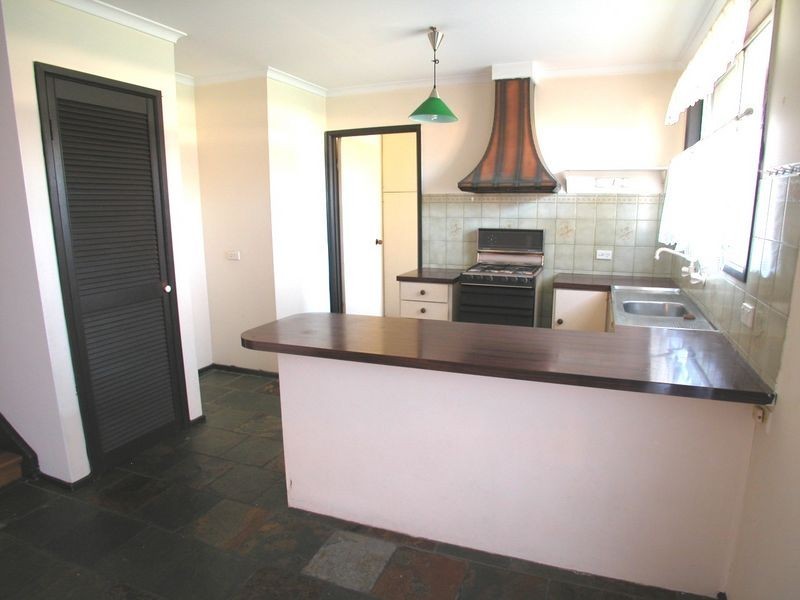 1 Brownlow Crescent, Epping VIC 3076