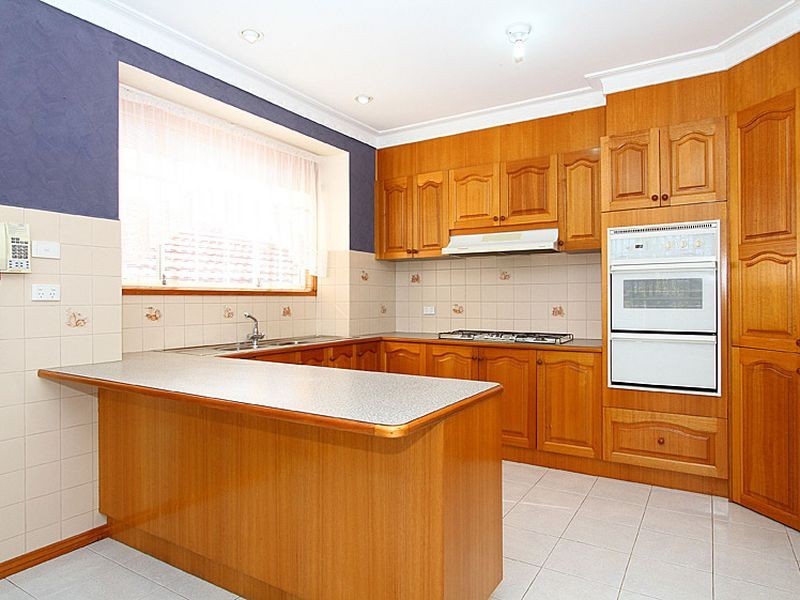 105 Woolnough Drive, Mill Park VIC 3082