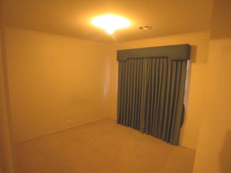 14 Dora Way, Mill Park VIC 3082
