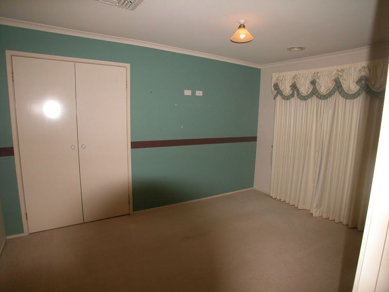 14 Dora Way, Mill Park VIC 3082