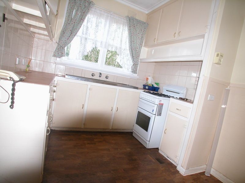 27 Horton Street, Reservoir VIC 3073