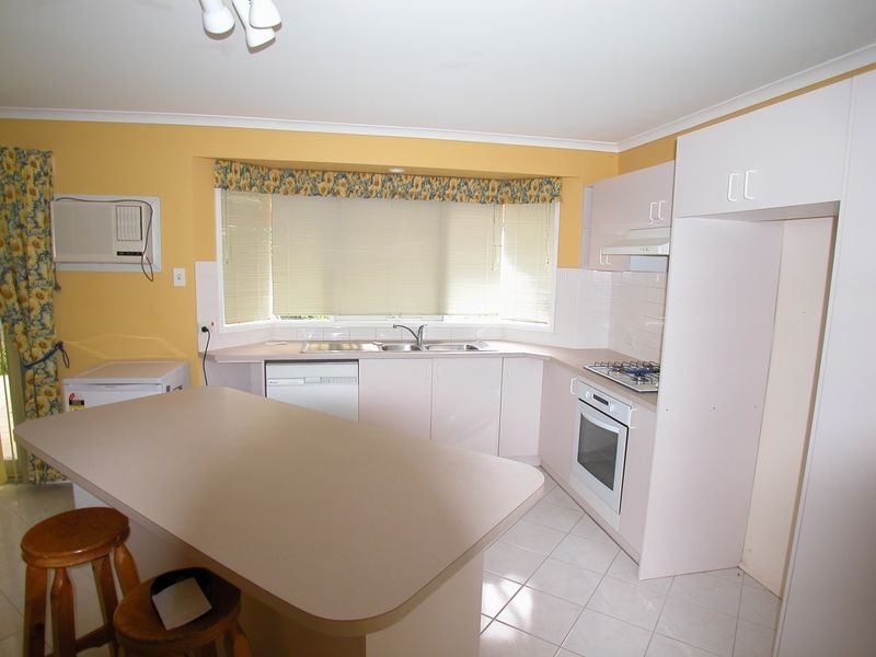 11 Henry Cable Court, Mill Park VIC 3082