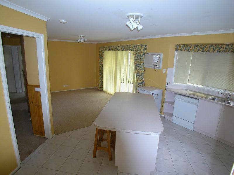 11 Henry Cable Court, Mill Park VIC 3082