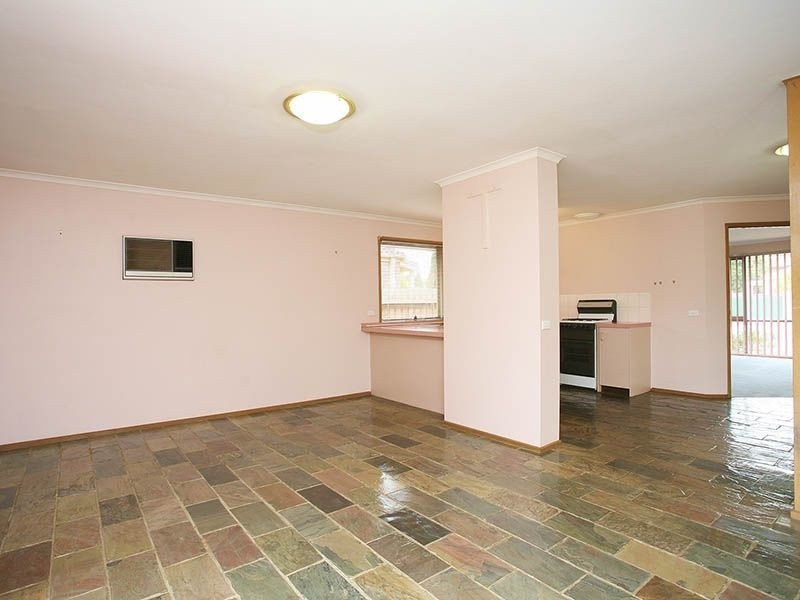 2 Fowler Court, Mill Park VIC 3082