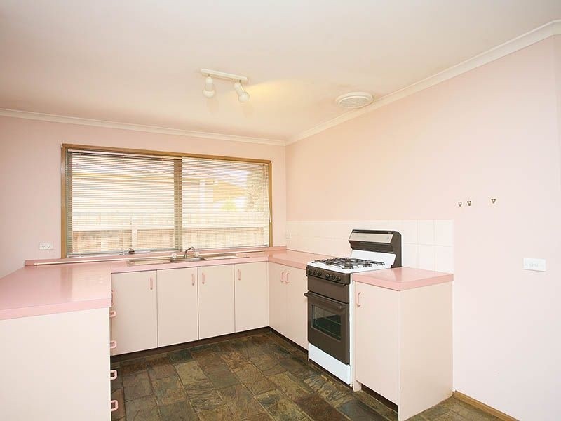 2 Fowler Court, Mill Park VIC 3082