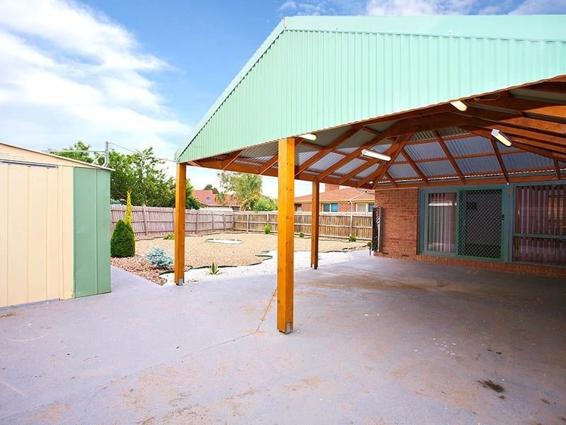 2 Fowler Court, Mill Park VIC 3082