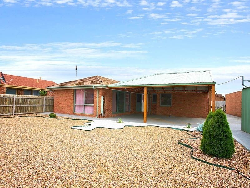 2 Fowler Court, Mill Park VIC 3082