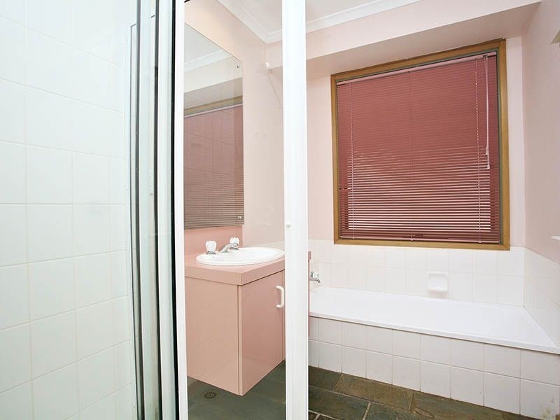 2 Fowler Court, Mill Park VIC 3082