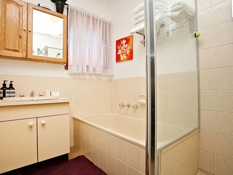 1 Radiata Court, Mill Park VIC 3082