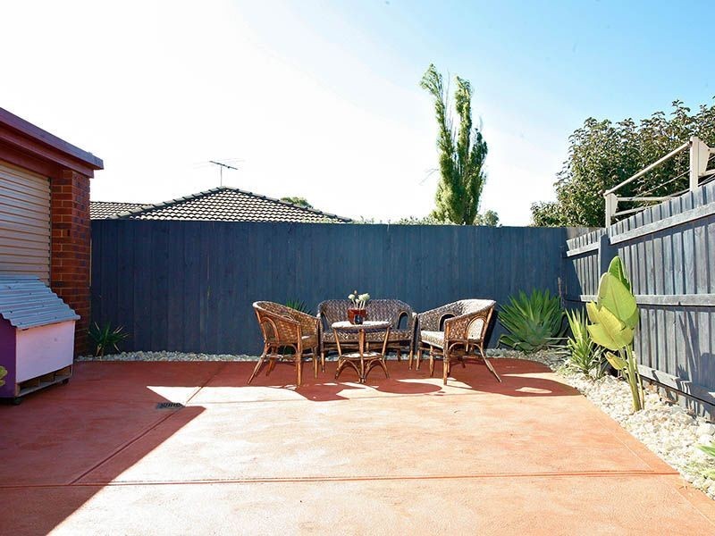 1 Radiata Court, Mill Park VIC 3082