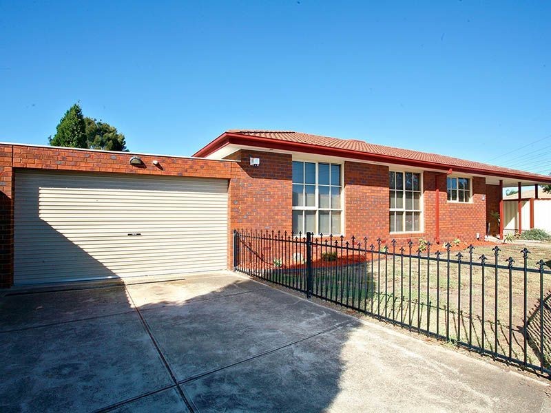1 Radiata Court, Mill Park VIC 3082