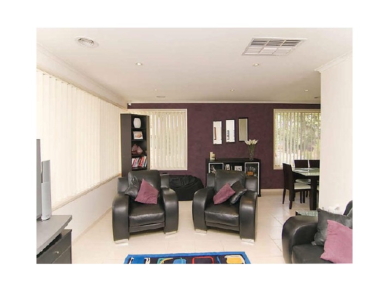 6 McFarlane Crescent, Epping VIC 3076