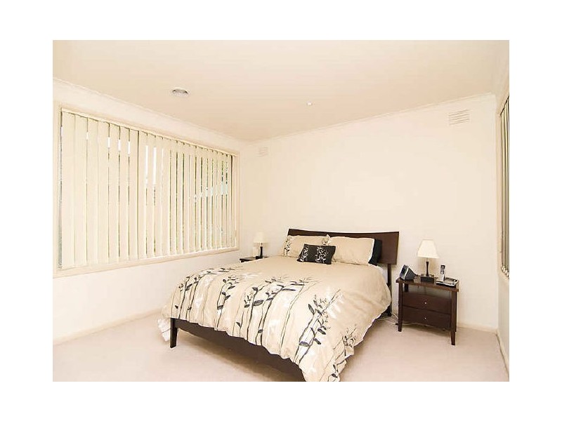 6 McFarlane Crescent, Epping VIC 3076