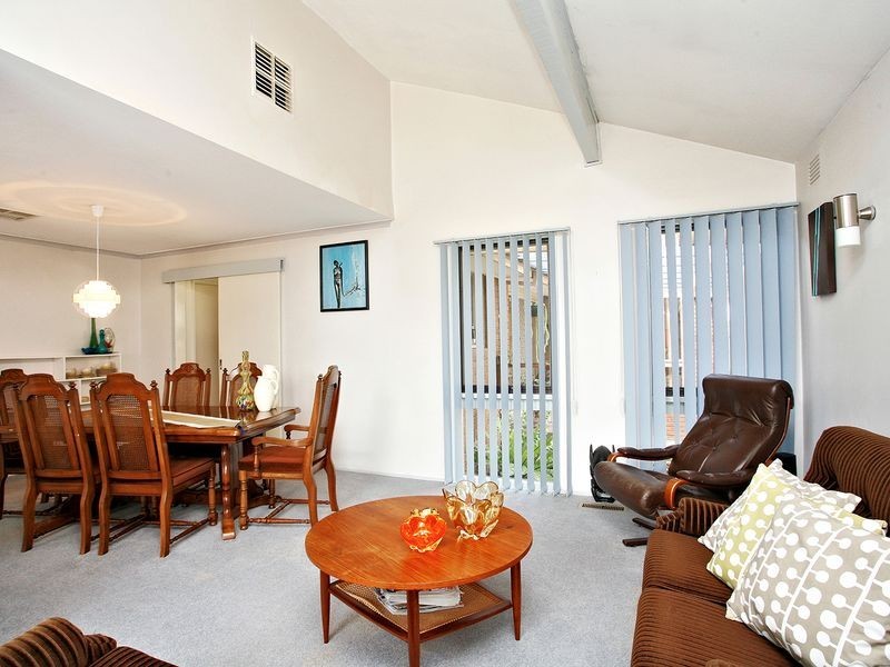 4 Hogan Place, Mill Park VIC 3082