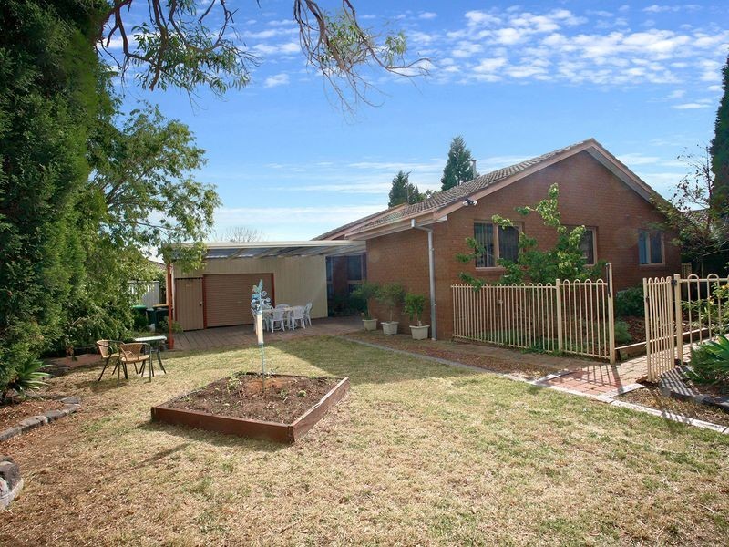 4 Hogan Place, Mill Park VIC 3082