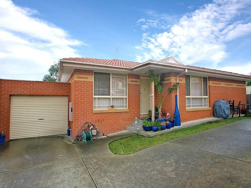 2/21 Bradley Drive, Mill Park VIC 3082