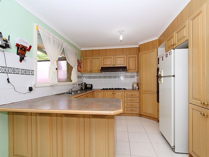 3 Butler Place, Mill Park VIC 3082