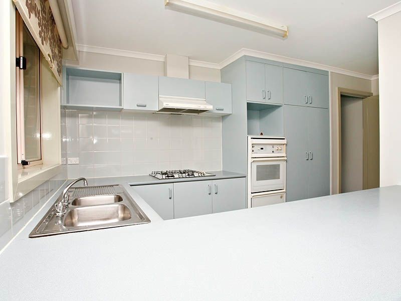 44 Friendship Avenue, Mill Park VIC 3082