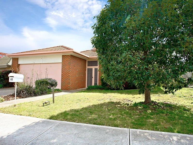 44 Friendship Avenue, Mill Park VIC 3082
