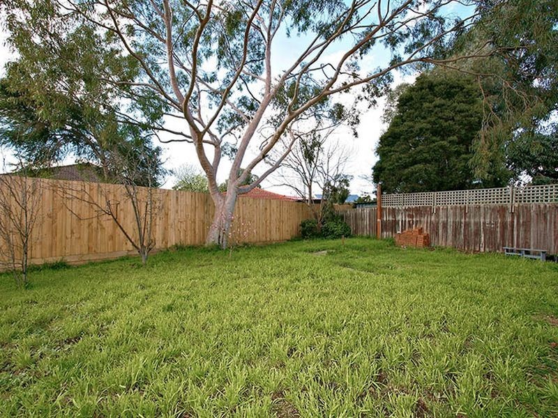 10 Fern Court, Mill Park VIC 3082