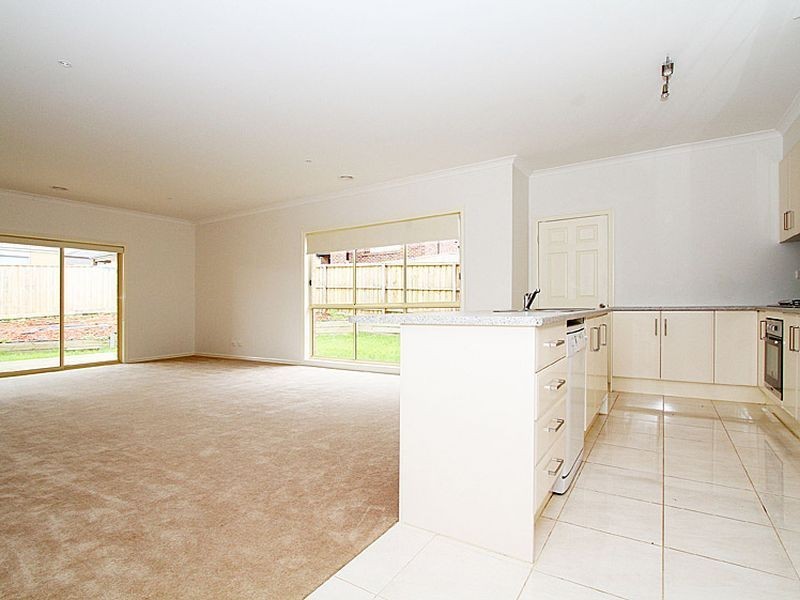 30 Dargo Crescent, Doreen VIC 3754