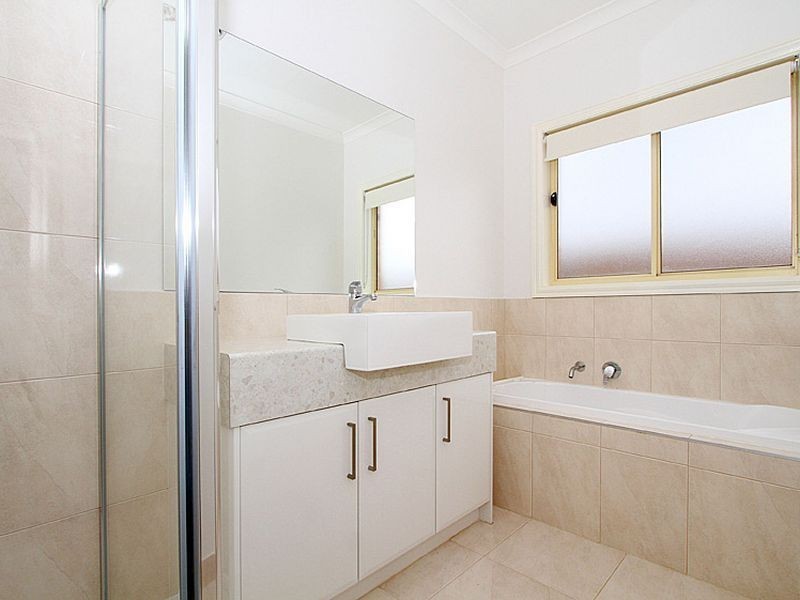 30 Dargo Crescent, Doreen VIC 3754