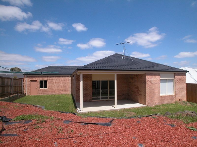 30 Dargo Crescent, Doreen VIC 3754