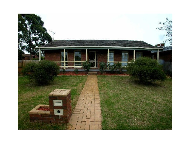 51 Cuthbert Drive, Mill Park VIC 3082